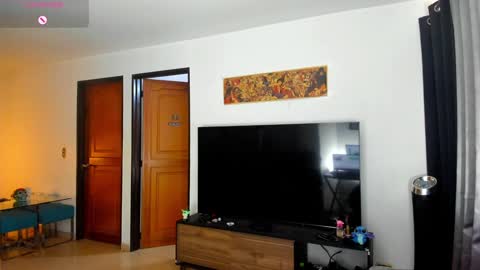 Snapshot of johatsu chatting on December 18, 2024, 3:33 pm King - online show from December 18, 2024, 3:33 pm