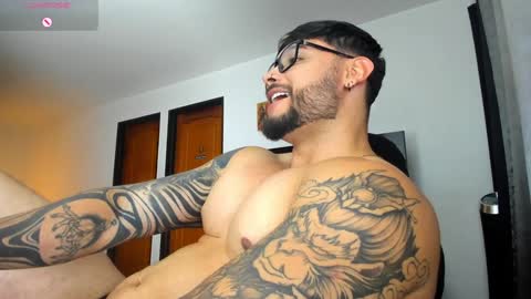 Snapshot of johatsu chatting on December 20, 2024, 2:19 am King - online show from December 20, 2024, 2:19 am