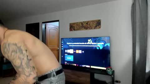 Snapshot of johatsu chatting on December 25, 2024, 3:50 am King - online show from December 25, 2024, 3:50 am