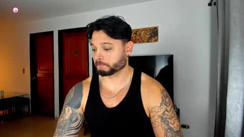 Snapshot of johatsu chatting on December 31, 2024, 1:36 am King - online show from December 31, 2024, 1:36 am