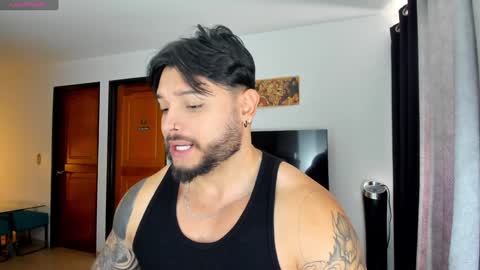 Snapshot of johatsu chatting on January 16, 2025, 1:25 pm King - online show from January 16, 2025, 1:25 pm