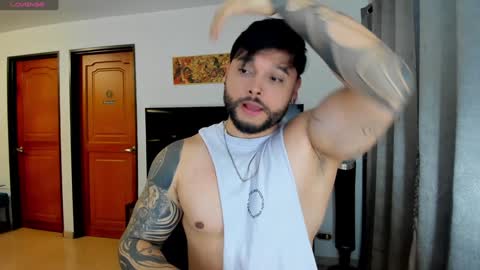 Snapshot of johatsu chatting on January 23, 2025, 11:15 pm King - online show from January 23, 2025, 11:15 pm