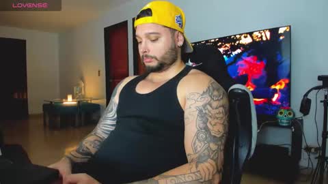 Snapshot of johatsu chatting on October 22, 2025, 12:11 am King - online show from October 22, 2025, 12:11 am