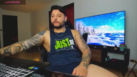 Snapshot of johatsu chatting on October 29, 2025, 11:39 pm King - online show from October 29, 2025, 11:39 pm