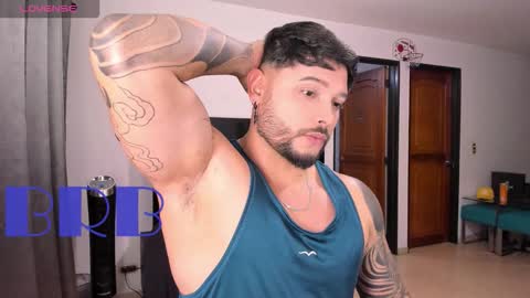 Snapshot of johatsu chatting on November 1, 2025, 12:56 am King - online show from November 1, 2025, 12:56 am