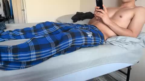 john17incherx3 online show from April 4, 2026, 12:09 am