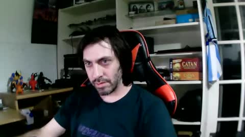 john online show from November 4, 2025, 12:32 am