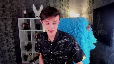 Snapshot of john_weasley chatting on December 18, 2024, 5:00 pm John online show from December 18, 2024, 5:00 pm