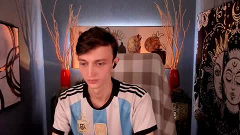 Snapshot of john_weasley chatting on January 28, 2025, 8:58 pm John online show from January 28, 2025, 8:58 pm