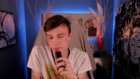 Snapshot of john_weasley chatting on February 17, 2025, 8:47 pm John online show from February 17, 2025, 8:47 pm