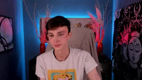 Snapshot of john_weasley chatting on February 17, 2025, 11:53 pm John online show from February 17, 2025, 11:53 pm