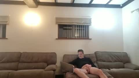 johnathan_stuart33 online show from March 23, 2026, 11:31 pm