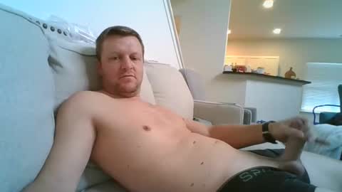 johnd101020 online show from December 3, 2025, 3:21 pm