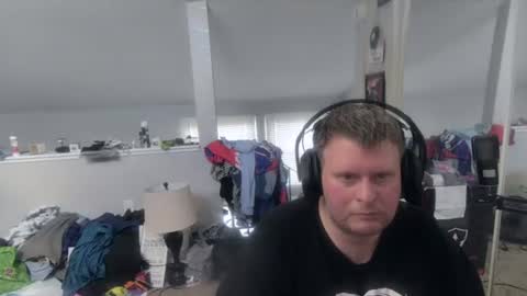 Snapshot of johnfernandez784 chatting on June 19, 2026, 1:37 pm johnfernandez784 online show from June 19, 2026, 1:37 pm