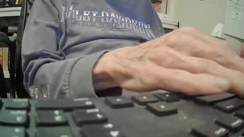 Snapshot of johngp777 chatting on April 6, 2026, 4:30 pm johngp777 online show from April 6, 2026, 4:30 pm