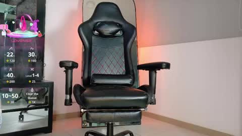 Snapshot of johnjaguar_ chatting on May 4, 2026, 11:06 am johnjaguar online show from May 4, 2026, 11:06 am