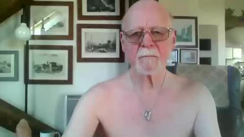 Snapshot of johnjuly1948 chatting on March 13, 2026, 10:11 am johnjuly1948 online show from March 13, 2026, 10:11 am