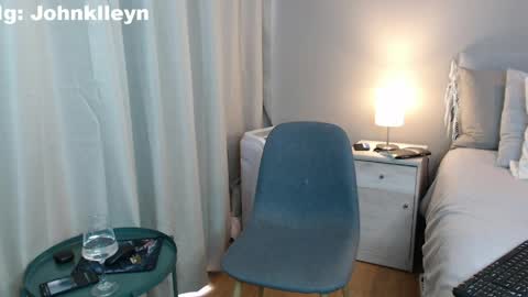Snapshot of johnklleyn chatting on April 27, 2026, 7:23 pm john online show from April 27, 2026, 7:23 pm