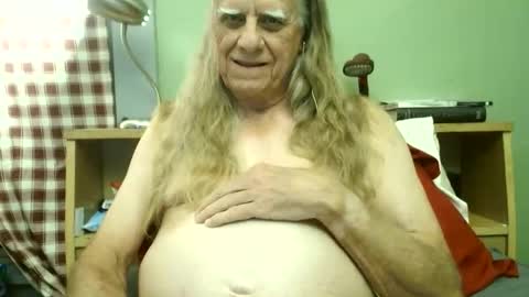 johnnieq1971 online show from June 2, 2026, 1:18 am