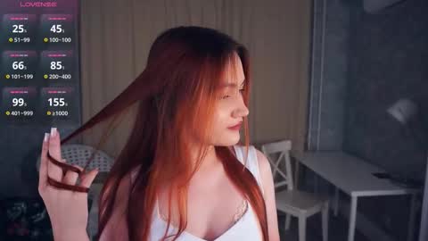 Snapshot of johnnietantum chatting on November 25, 2025, 6:52 pm Rocio online show from November 25, 2025, 6:52 pm