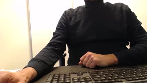 Snapshot of johnny_walker14 chatting on December 18, 2025, 3:29 pm johnny_walker14 online show from December 18, 2025, 3:29 pm