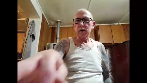 Master online show from March 5, 2026, 2:07 am