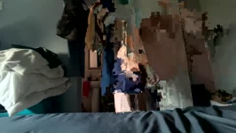 Snapshot of johnnybravo4919 chatting on April 16, 2026, 5:08 am johnnyBravvo online show from April 16, 2026, 5:08 am