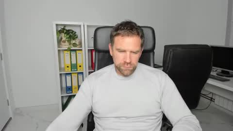 Snapshot of johnnydough82 chatting on December 4, 2024, 4:54 am johnnydough82 online show from December 4, 2024, 4:54 am