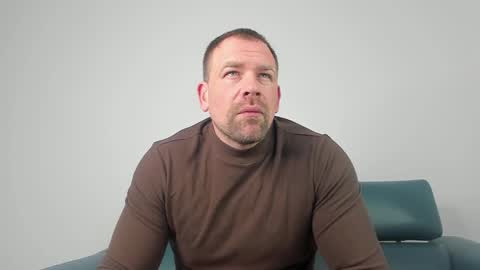 Snapshot of johnnydough82 chatting on March 12, 2025, 4:51 am johnnydough82 online show from March 12, 2025, 4:51 am