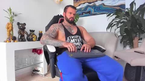 JOHNNY online show from February 16, 2026, 10:06 pm