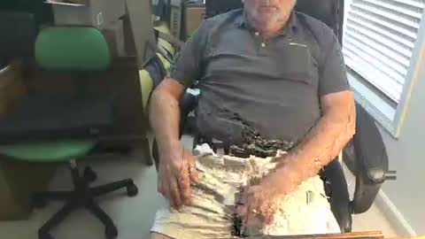 johnnys110153 online show from April 13, 2026, 8:36 pm