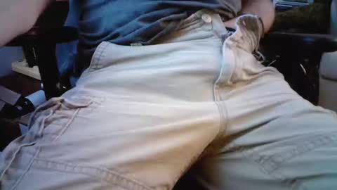 johnnyvalentino112 online show from October 2, 2025, 2:40 am