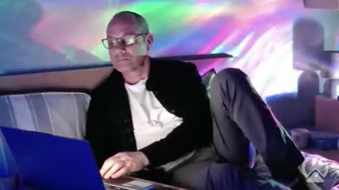 Snapshot of johnpevans chatting on February 28, 2026, 6:20 pm johnpevans online show from February 28, 2026, 6:20 pm