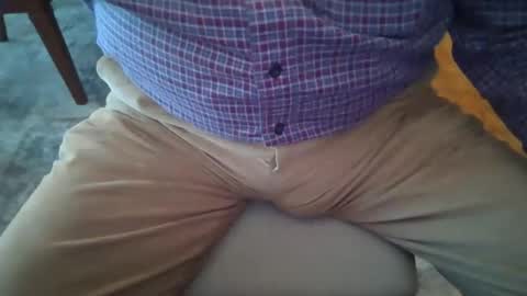 Snapshot of johnxxx549 chatting on January 21, 2025, 1:11 pm johnxxx549 online show from January 21, 2025, 1:11 pm