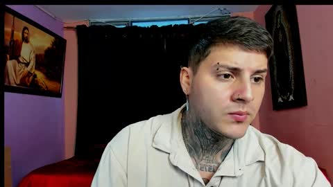 Snapshot of johny_multicum chatting on November 25, 2025, 6:41 pm Johny online show from November 25, 2025, 6:41 pm