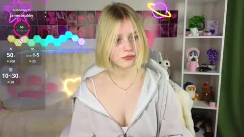 Paula online show from February 28, 2025, 9:12 pm