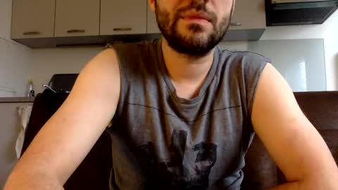 joinmetoparis online show from December 21, 2024, 2:47 pm