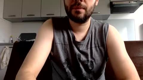 joinmetoparis online show from December 22, 2024, 9:55 am