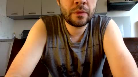 joinmetoparis online show from January 4, 2025, 3:07 pm