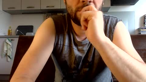 joinmetoparis online show from February 1, 2026, 4:05 pm