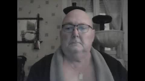 jojo60000529566 online show from January 6, 2025, 4:23 pm