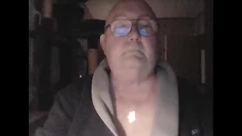 jojo60000529566 online show from February 5, 2025, 7:10 pm