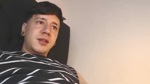 Snapshot of jokeradams69 chatting on September 14, 2025, 12:32 am Andy online show from September 14, 2025, 12:32 am