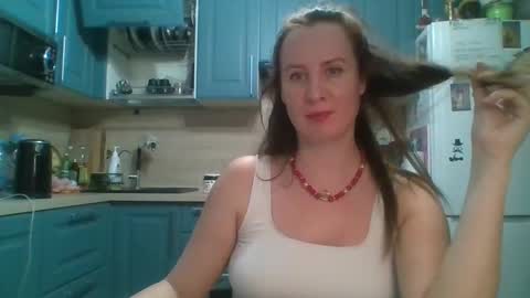 Snapshot of joleli05 chatting on May 16, 2026, 9:57 pm you can call me my Queen online show from May 16, 2026, 9:57 pm