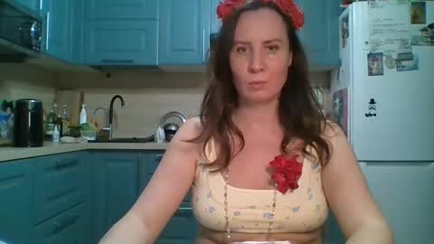Snapshot of joleli05 chatting on May 21, 2026, 6:48 pm you can call me my Queen online show from May 21, 2026, 6:48 pm
