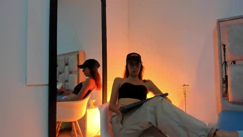 jolie_lov online show from February 15, 2025, 12:54 pm