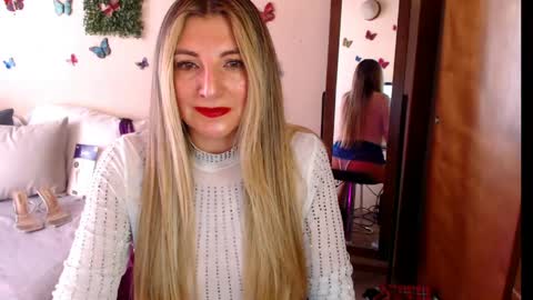 Snapshot of jolie_mature_ chatting on June 5, 2026, 8:58 pm Jolie Mature online show from June 5, 2026, 8:58 pm