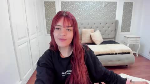 Snapshot of jolie_price chatting on December 12, 2024, 3:10 am Jolie price online show from December 12, 2024, 3:10 am