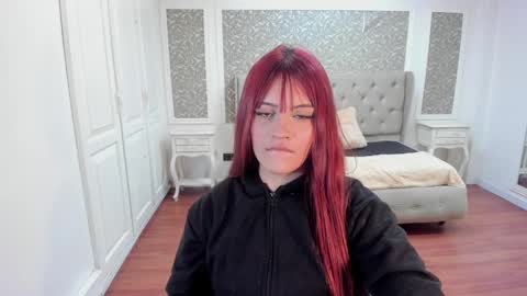 Snapshot of jolie_price chatting on December 14, 2024, 3:07 am Jolie price online show from December 14, 2024, 3:07 am