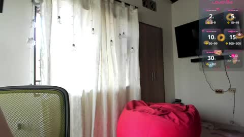 jolie_reyes1 online show from December 7, 2024, 6:37 pm